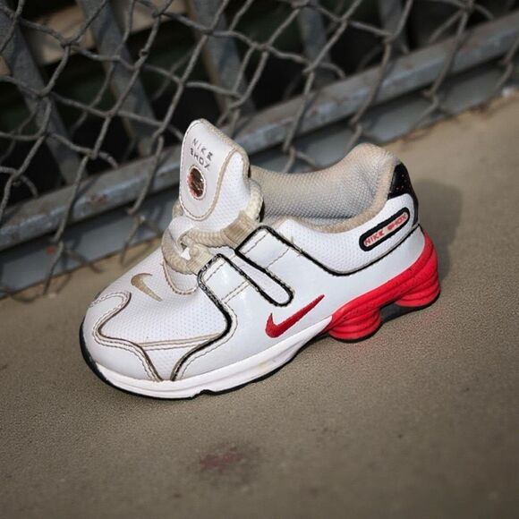 Baby Nike Shox Silver White University Red Athletic Sneakers 7C - Picture 1 of 9
